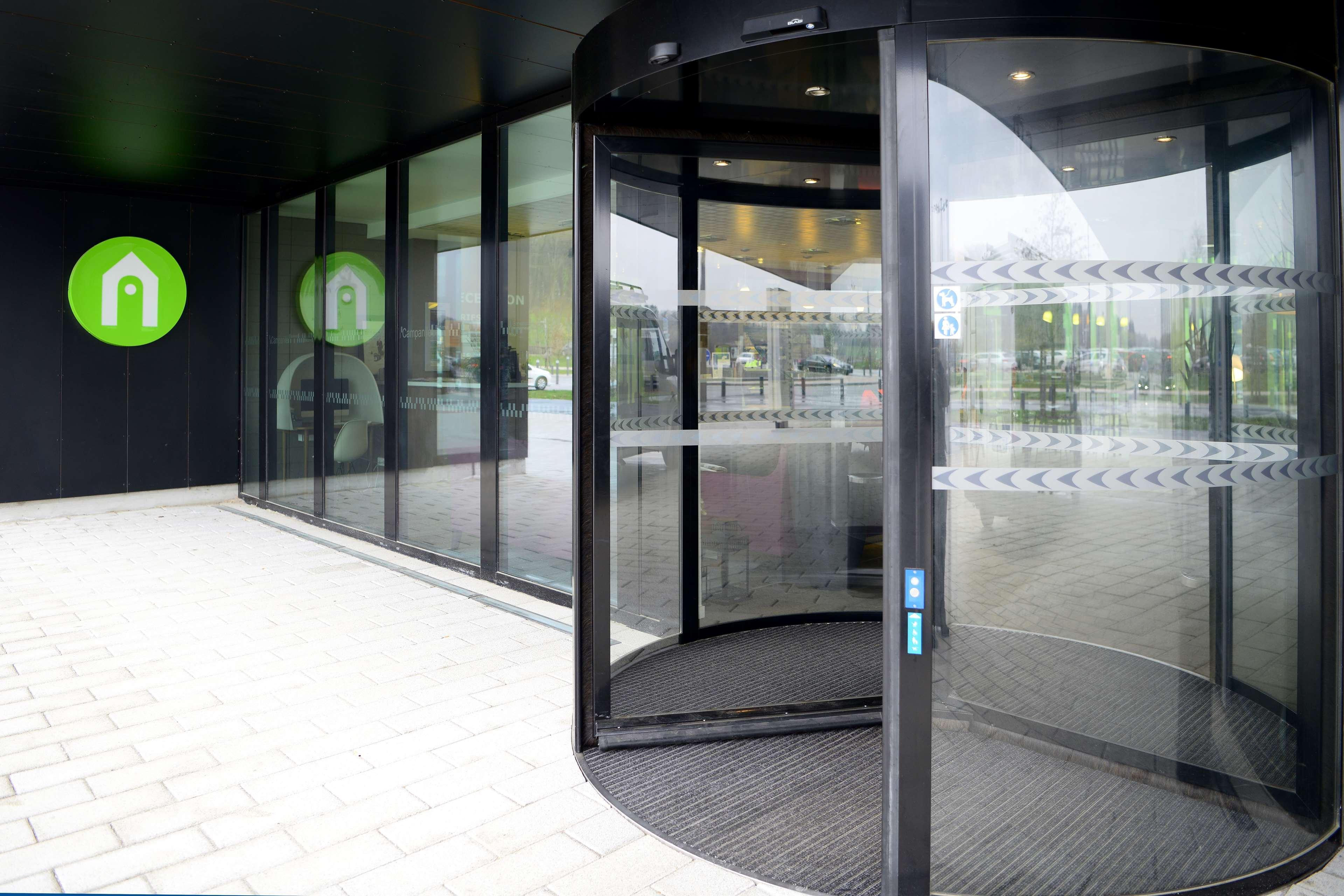 Campanile Belfort Montbeliard - Gare La Jonxion. Meroux Exterior photo